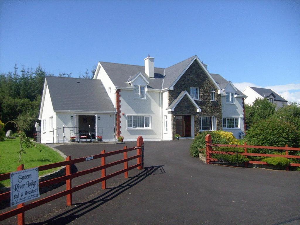 Sneem River Lodge Bed & Breakfast Εξωτερικό φωτογραφία